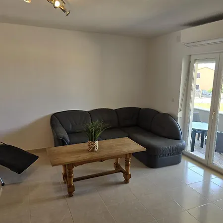 Marcons Apartment *