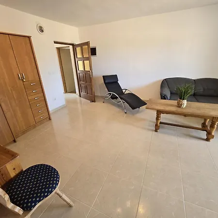 Marcons Apartment *